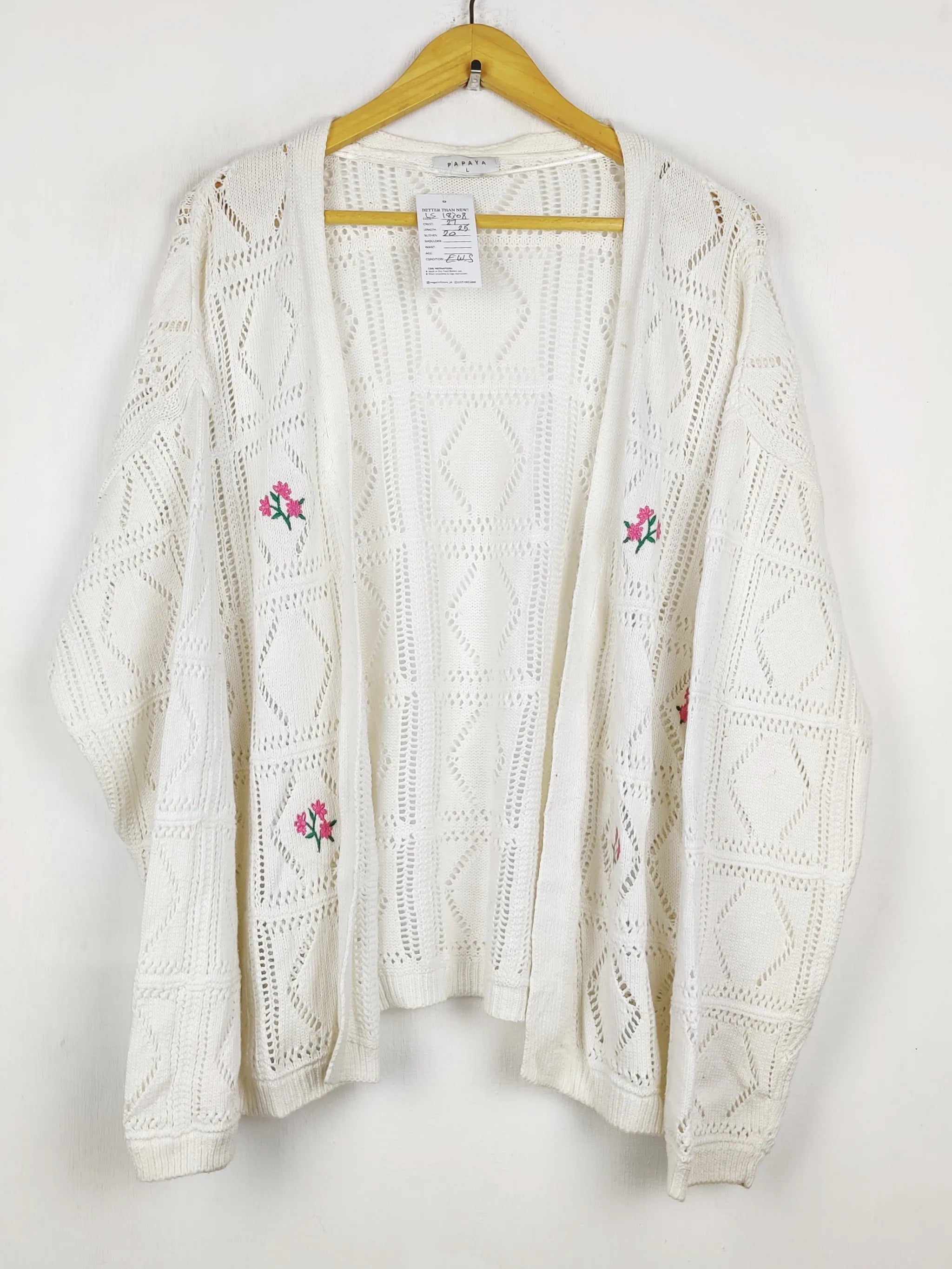 Buy online pre-used pre-loved 100% authentic & Original branded Papaya (LS-18308) available in Pakistan. Top international brands avilable.
