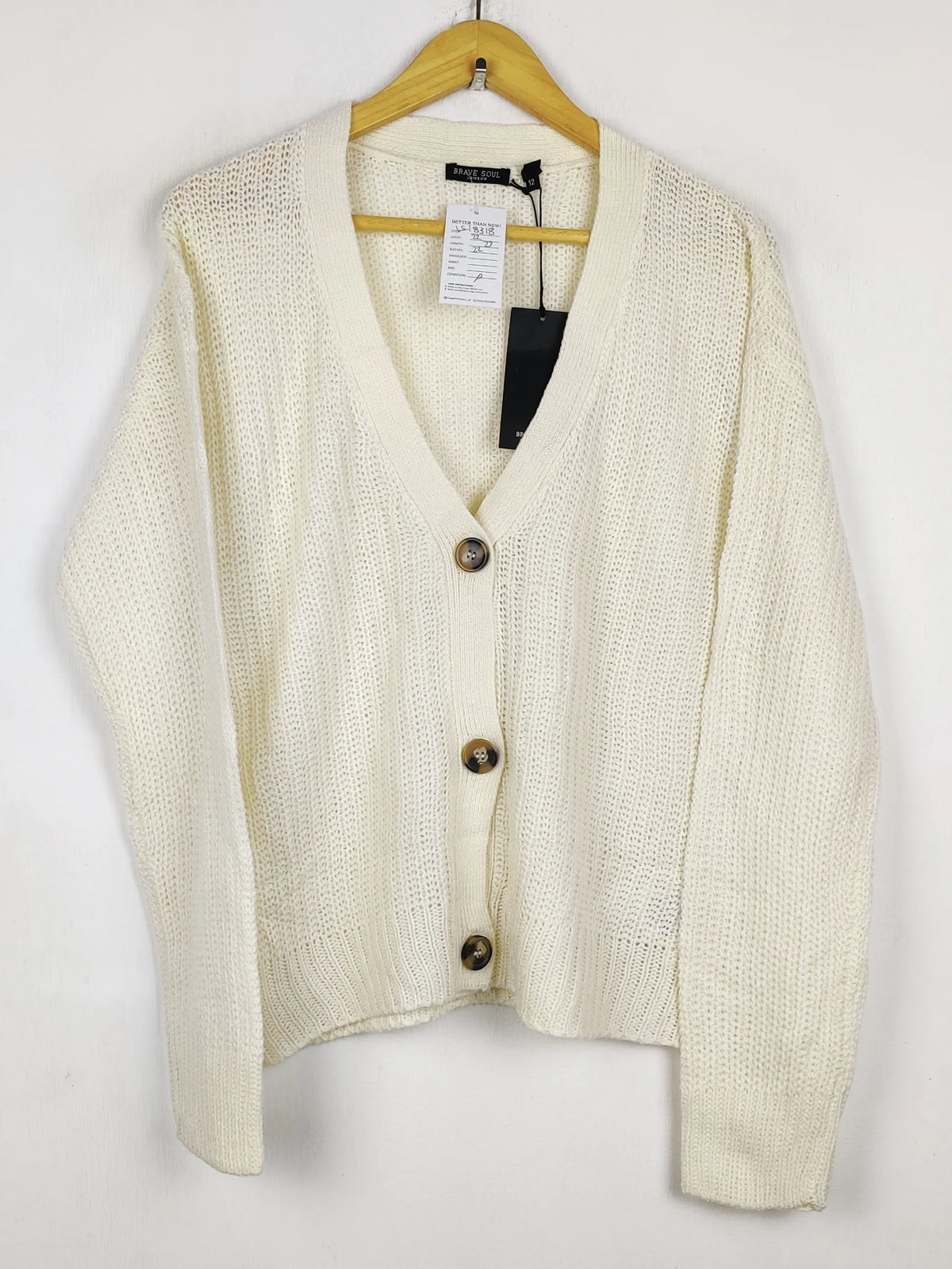 Buy online pre-used pre-loved 100% authentic & Original branded Brave Soul (LS-18318) available in Pakistan. Top international brands avilable.