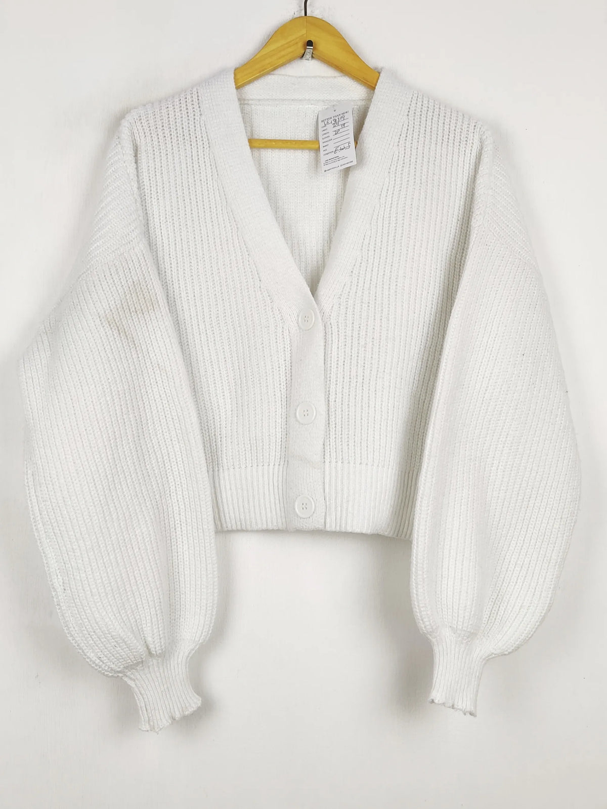 Buy online pre-used pre-loved 100% authentic & Original branded Unknown Brand (LS-18319) available in Pakistan. Top international brands avilable.