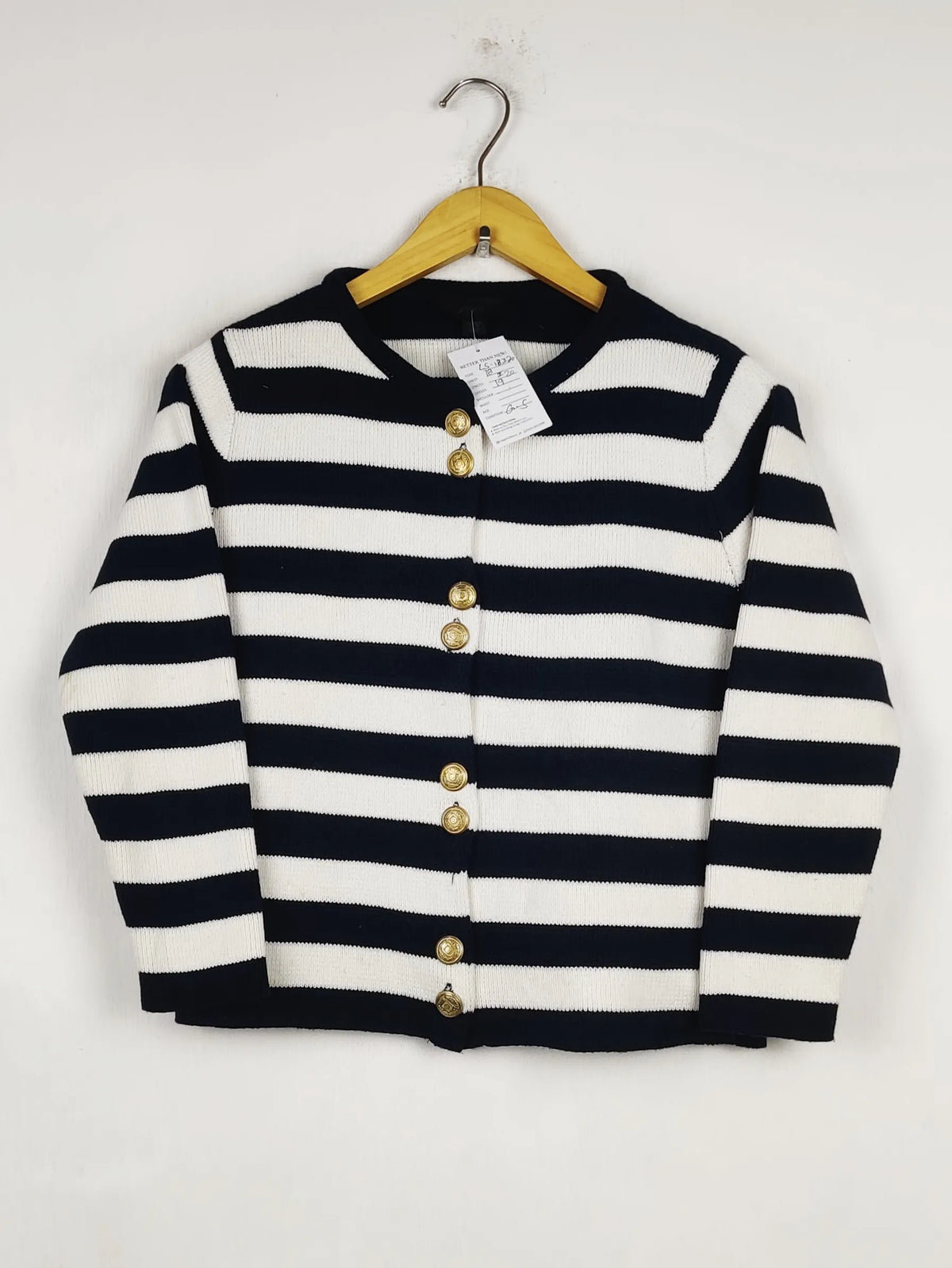 Buy online pre-used pre-loved 100% authentic & Original branded Zara (LS-18320) available in Pakistan. Top international brands avilable.