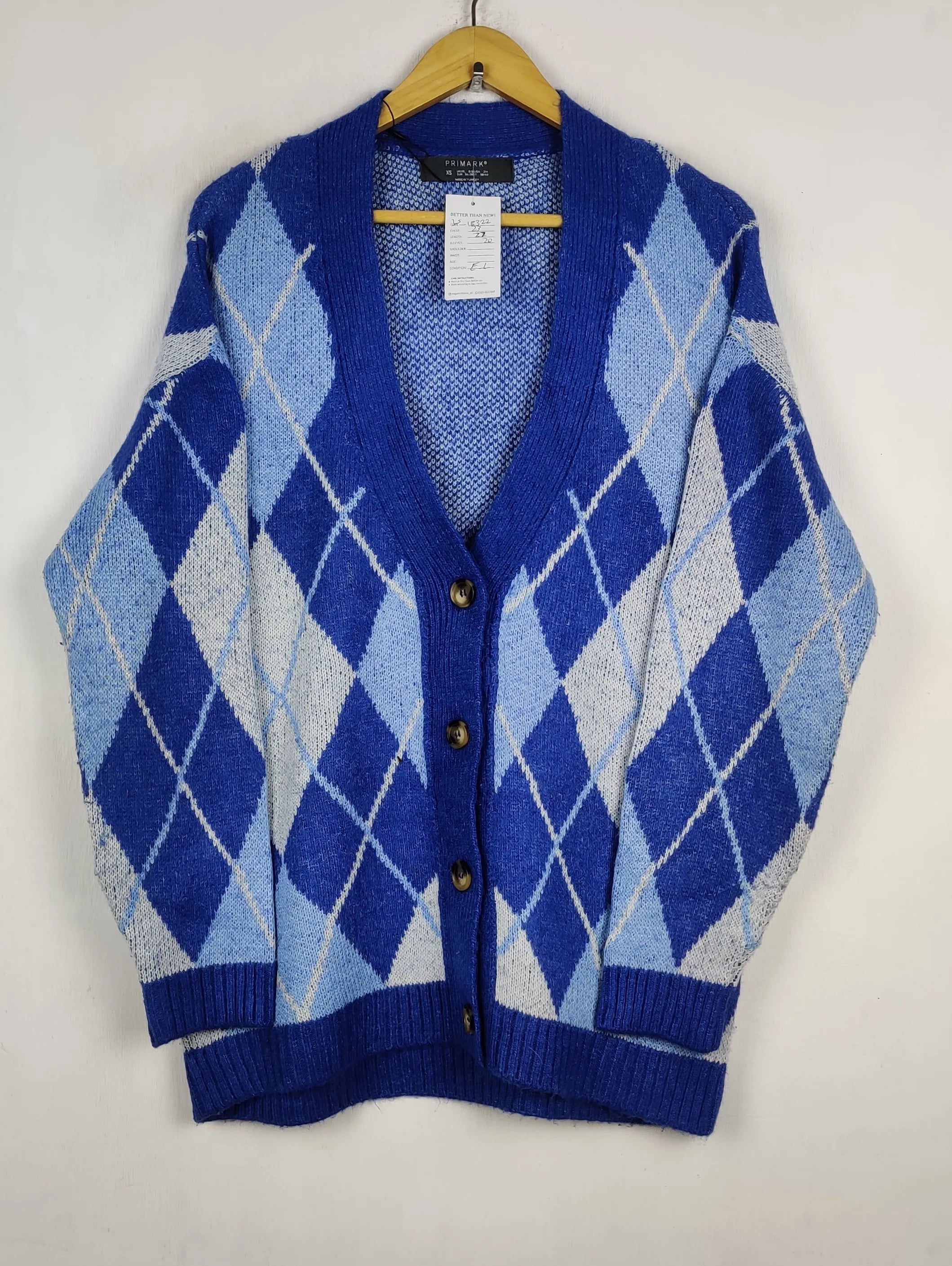Buy online pre-used pre-loved 100% authentic & Original branded Primark (LS-18322) available in Pakistan. Top international brands avilable.