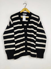 Buy online pre-used pre-loved 100% authentic & Original branded Primark (LS-18326) available in Pakistan. Top international brands avilable.