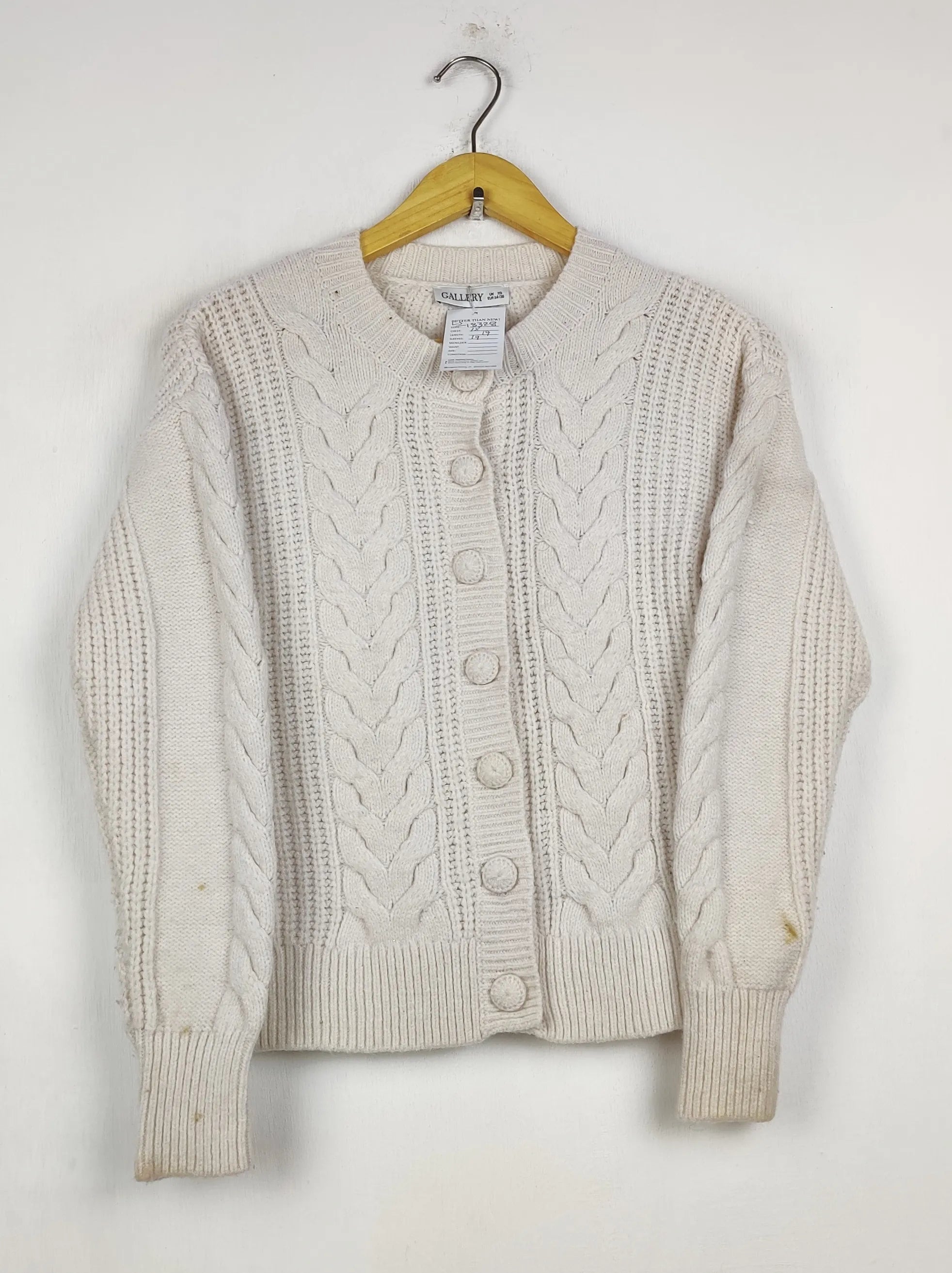 Buy online pre-used pre-loved 100% authentic & Original branded Gallery (LS-18328) available in Pakistan. Top international brands avilable.
