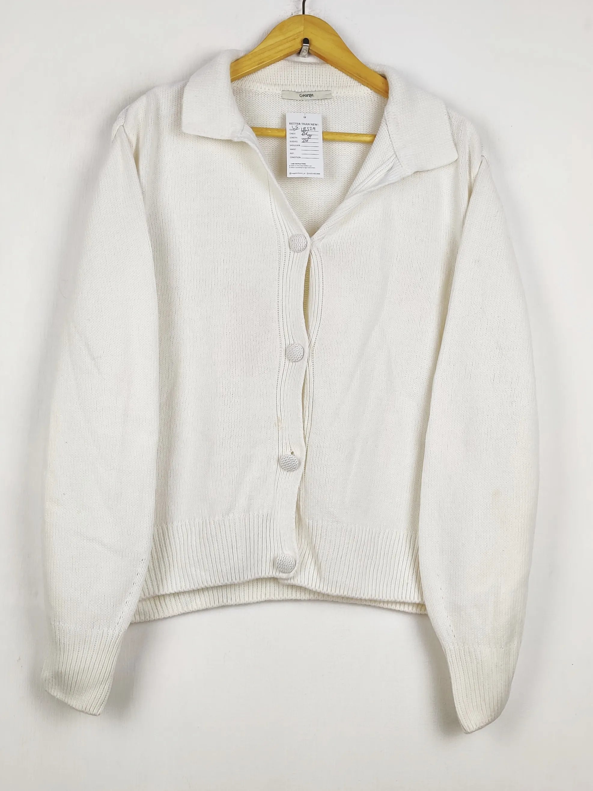 Buy online pre-used pre-loved 100% authentic & Original branded George (LS-18329) available in Pakistan. Top international brands avilable.