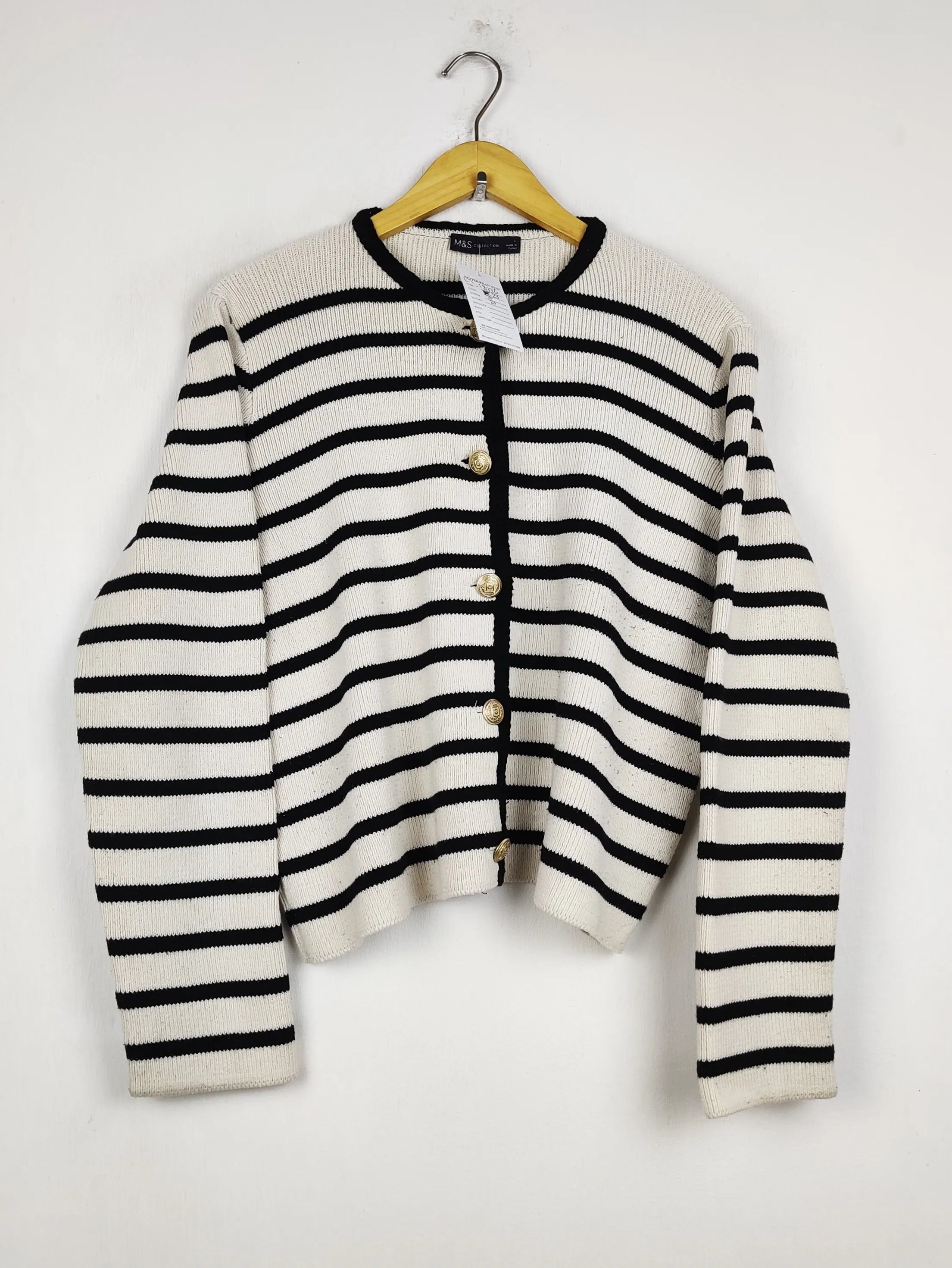 Buy online pre-used pre-loved 100% authentic & Original branded Marks & Spencer (LS-18336) available in Pakistan. Top international brands avilable.