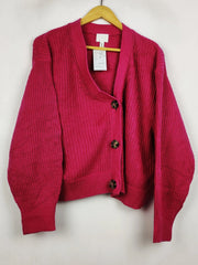 Buy online pre-used pre-loved 100% authentic & Original branded H&M (LS-18343) available in Pakistan. Top international brands avilable.