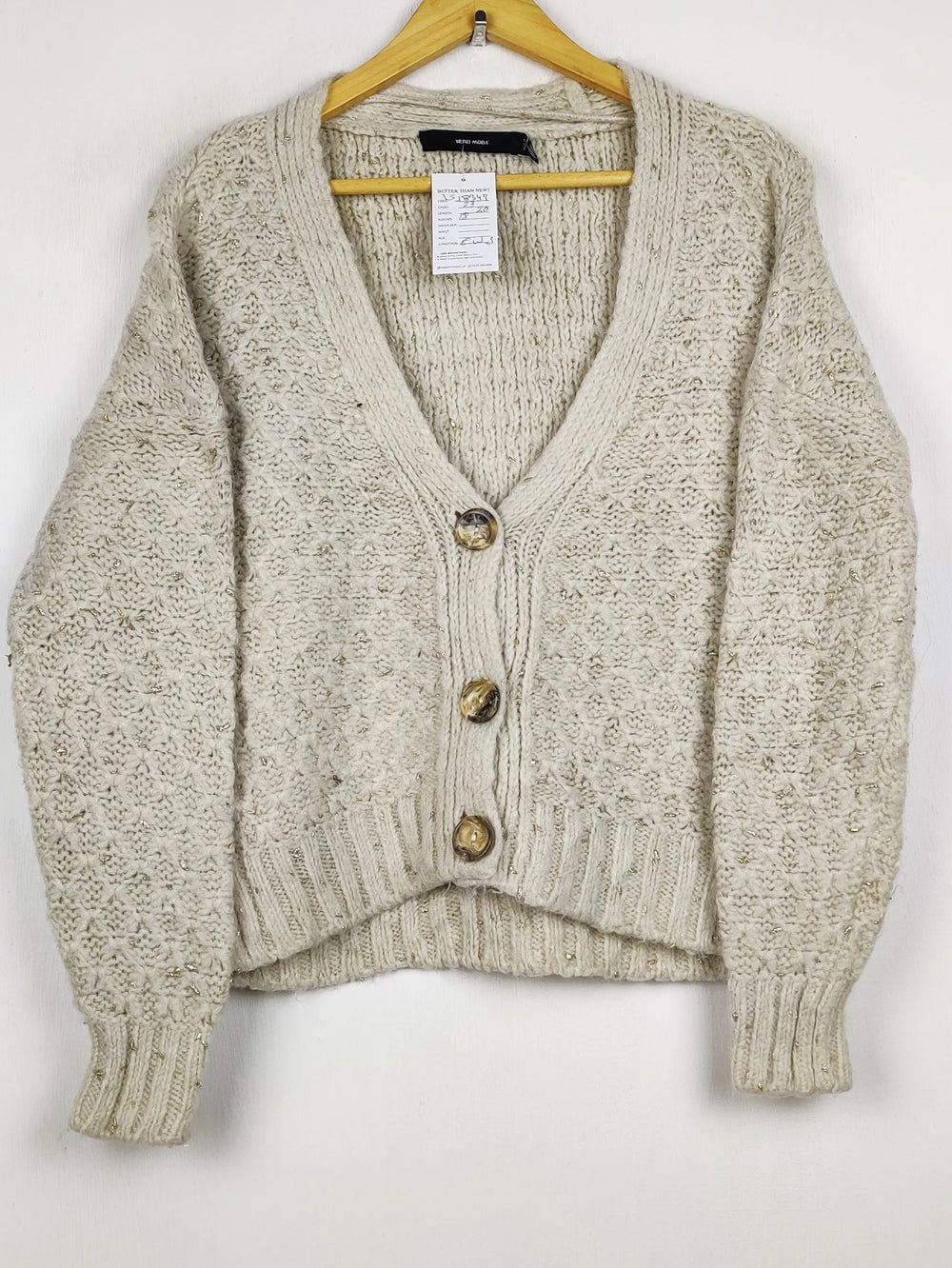 Buy online pre-used pre-loved 100% authentic & Original branded Vero Moda (LS-18347) available in Pakistan. Top international brands avilable.