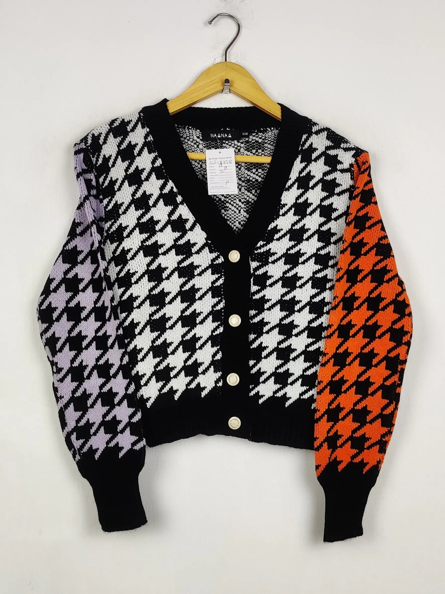 Buy online pre-used pre-loved 100% authentic & Original branded Nanana (LS-18378) available in Pakistan. Top international brands avilable.
