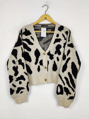 Buy online pre-used pre-loved 100% authentic & Original branded Quiz (LS-18381) available in Pakistan. Top international brands avilable.