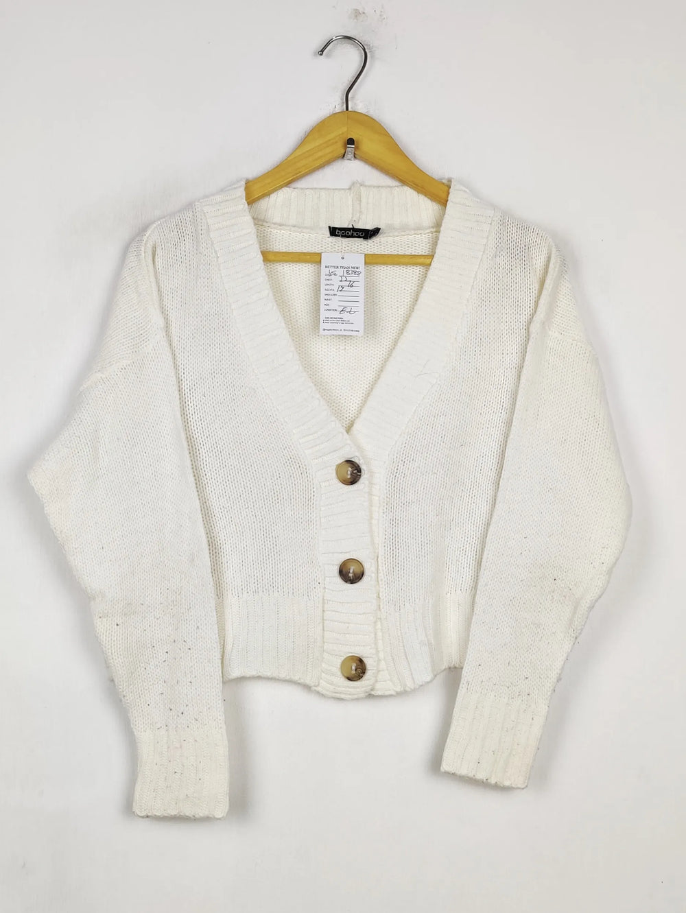 Buy online pre-used pre-loved 100% authentic & Original branded Boohoo (LS-18388) available in Pakistan. Top international brands avilable.