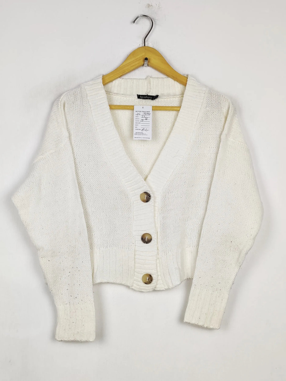 Buy online pre-used pre-loved 100% authentic & Original branded Boohoo (LS-18388) available in Pakistan. Top international brands avilable.