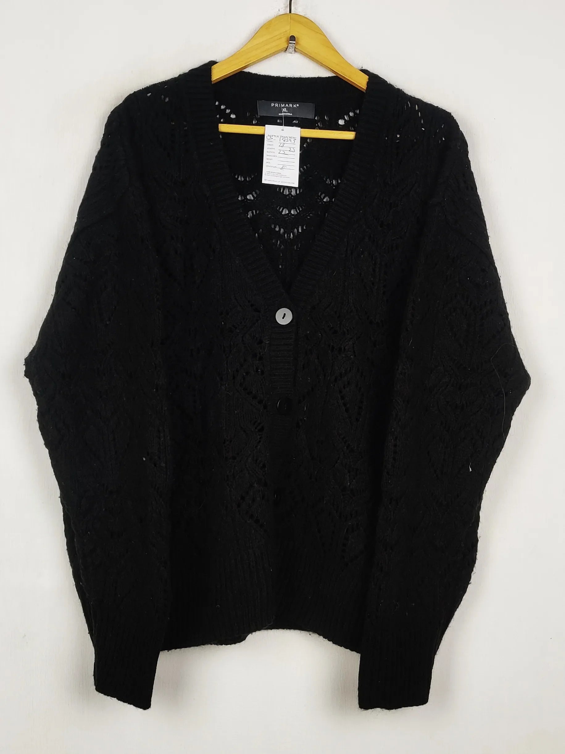 Buy online pre-used pre-loved 100% authentic & Original branded Primark (LS-18393) available in Pakistan. Top international brands avilable.