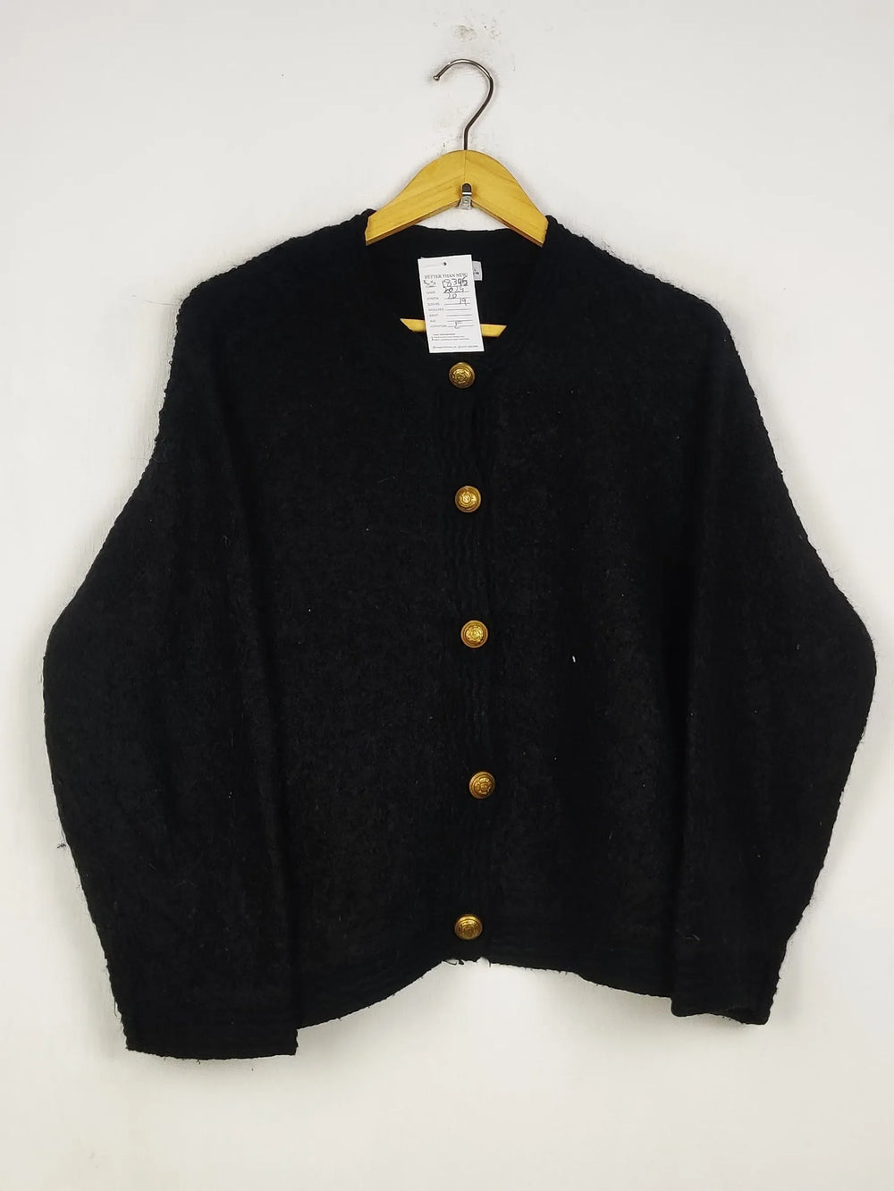 Buy online pre-used pre-loved 100% authentic & Original branded Gallery (LS-18395) available in Pakistan. Top international brands avilable.