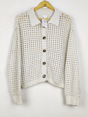 Buy online pre-used pre-loved 100% authentic & Original branded H&M (LS-18396) available in Pakistan. Top international brands avilable.