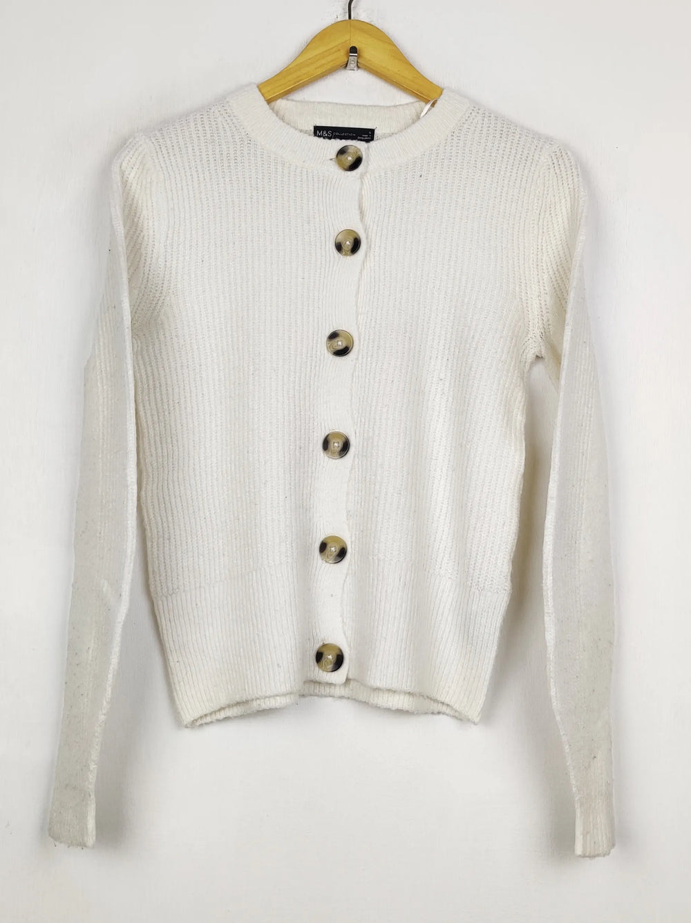 Buy online pre-used pre-loved 100% authentic & Original branded Marks & Spencer (LS-18407) available in Pakistan. Top international brands avilable.