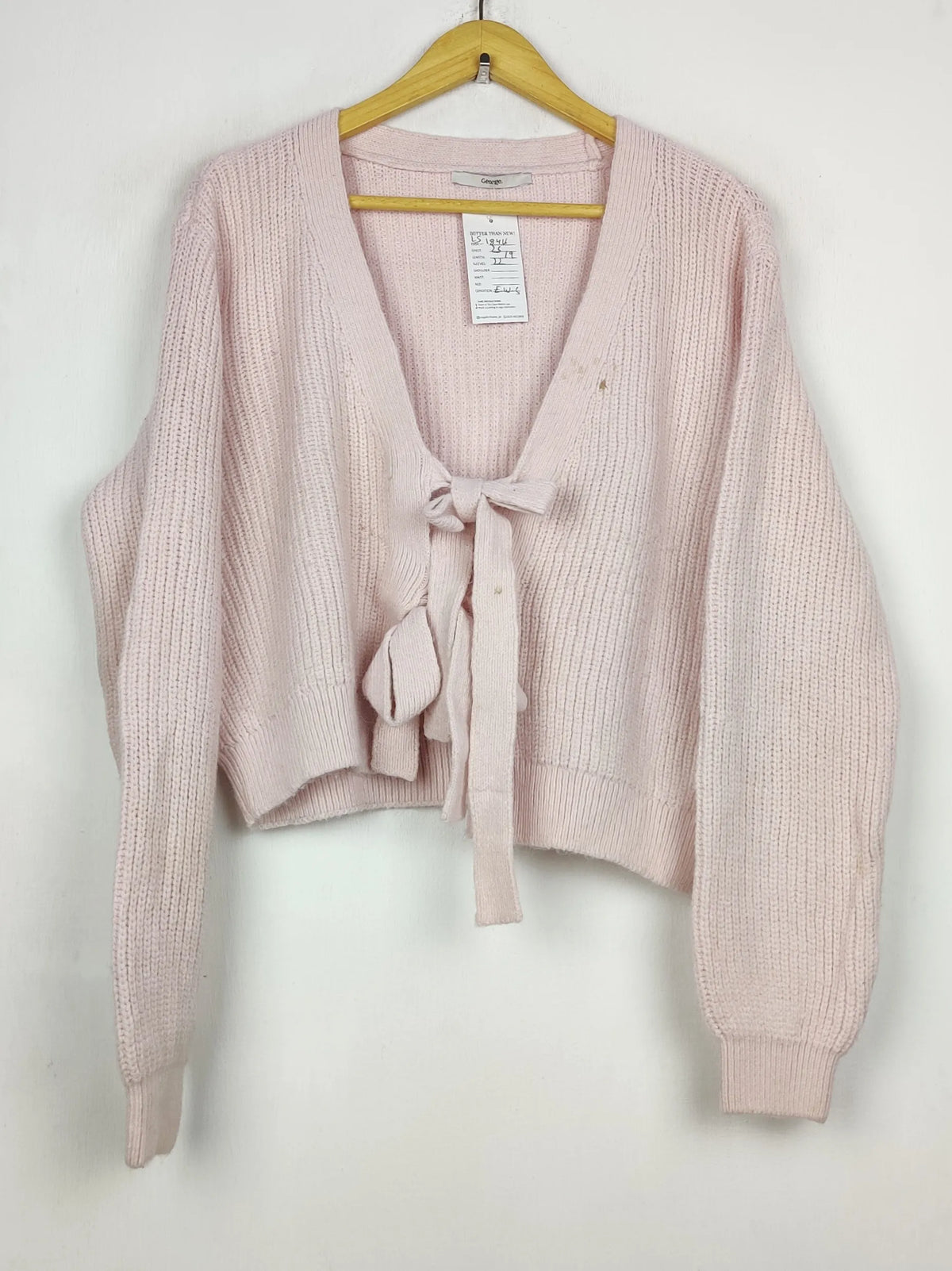 Buy online pre-used pre-loved 100% authentic & Original branded George (LS-18411) available in Pakistan. Top international brands avilable.