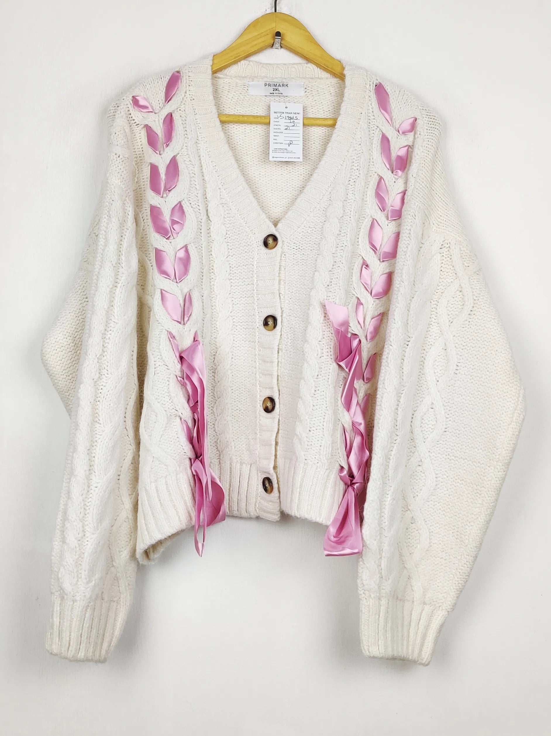 Buy online pre-used pre-loved 100% authentic & Original branded Primark (LS-18415) available in Pakistan. Top international brands avilable.