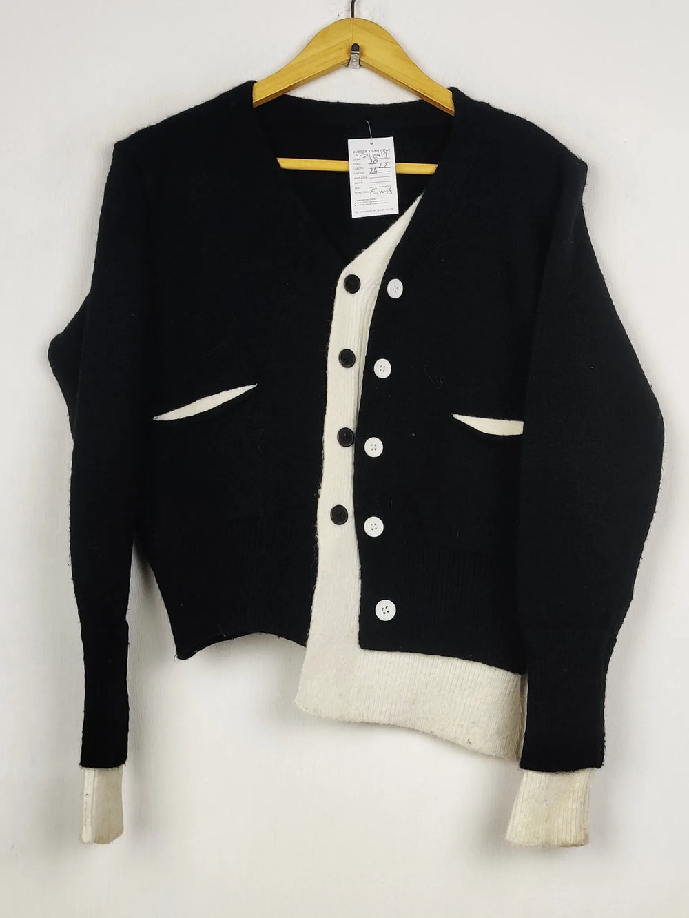 Buy online pre-used pre-loved 100% authentic & Original branded Ganni (LS-18417) available in Pakistan. Top international brands avilable.