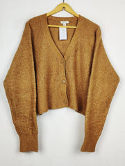 Buy online pre-used pre-loved 100% authentic & Original branded Topshop (LS-18424) available in Pakistan. Top international brands avilable.
