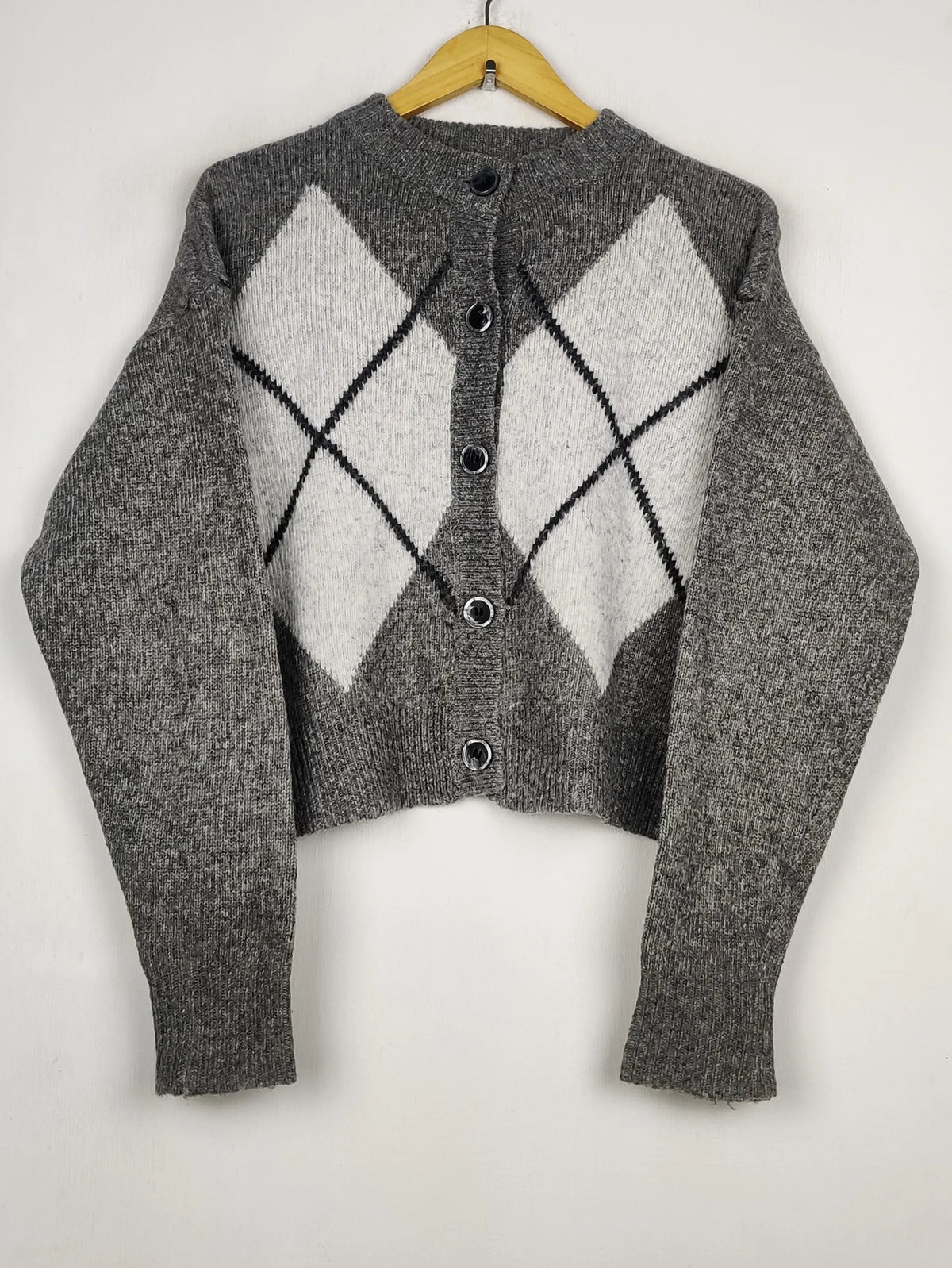 Buy online pre-used pre-loved 100% authentic & Original branded F&F (LS-18440) available in Pakistan. Top international brands avilable.