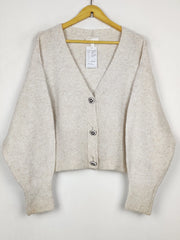 Buy online pre-used pre-loved 100% authentic & Original branded H&M (LS-18447) available in Pakistan. Top international brands avilable.