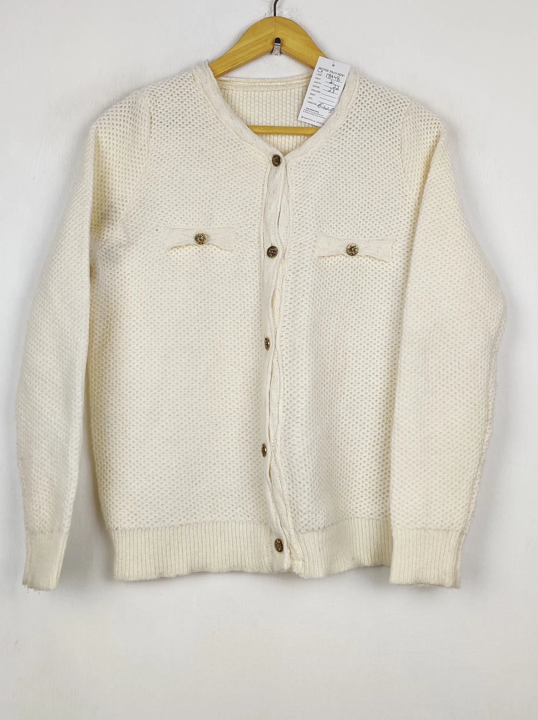 Buy online pre-used pre-loved 100% authentic & Original branded Unknown Brand (LS-18448) available in Pakistan. Top international brands avilable.