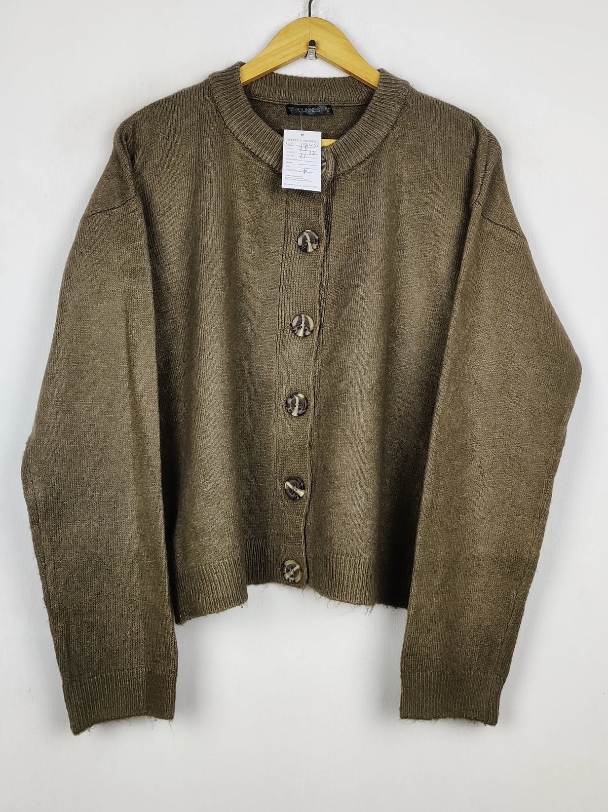 Buy online pre-used pre-loved 100% authentic & Original branded Dunnes Stores (LS-18452) available in Pakistan. Top international brands avilable.
