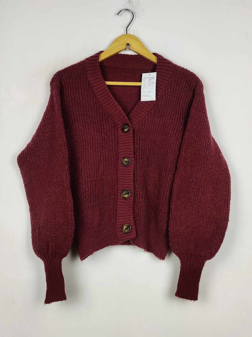 Buy online pre-used pre-loved 100% authentic & Original branded Unknown Brand (LS-18458) available in Pakistan. Top international brands avilable.