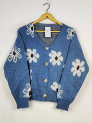 Buy online pre-used pre-loved 100% authentic & Original branded Unknown Brand (LS-18462) available in Pakistan. Top international brands avilable.