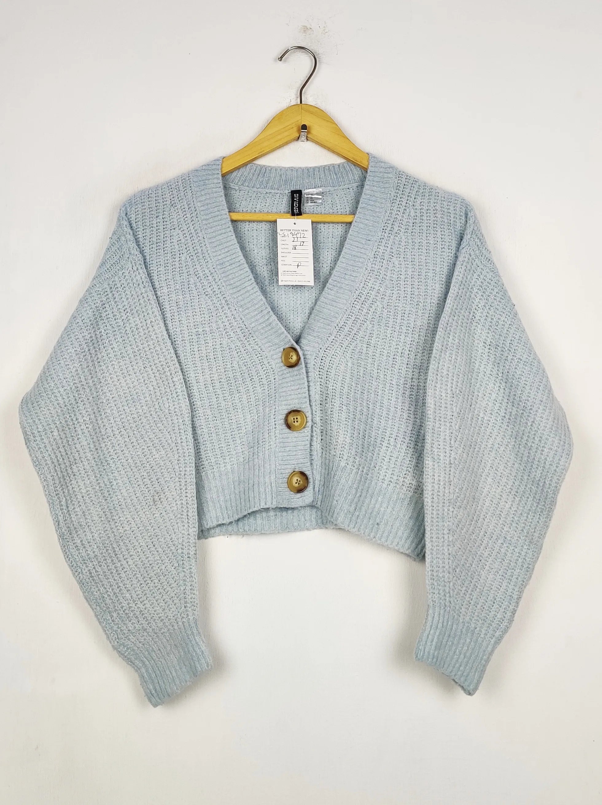 Buy online pre-used pre-loved 100% authentic & Original branded H&M (LS-18472) available in Pakistan. Top international brands avilable.