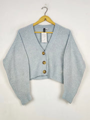 Buy online pre-used pre-loved 100% authentic & Original branded H&M (LS-18472) available in Pakistan. Top international brands avilable.