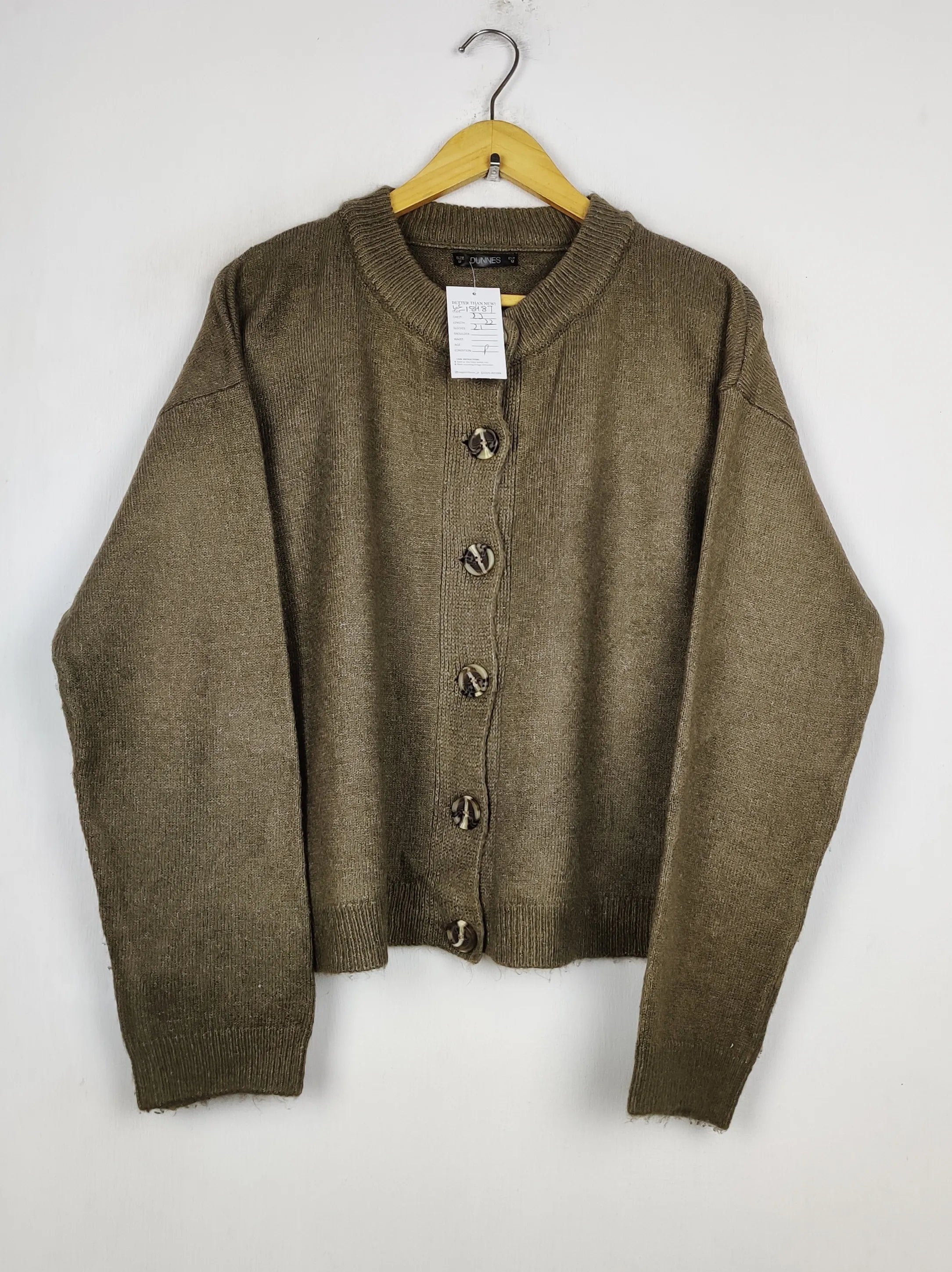 Buy online pre-used pre-loved 100% authentic & Original branded Dunnes Stores (LS-18487) available in Pakistan. Top international brands avilable.
