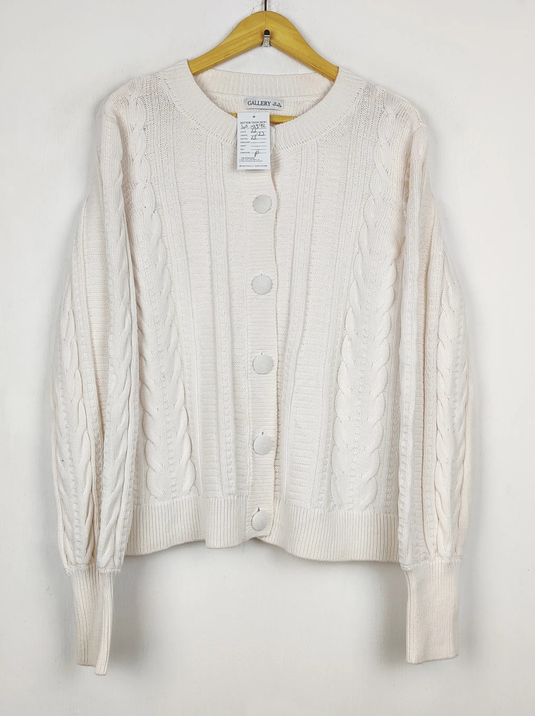 Buy online pre-used pre-loved 100% authentic & Original branded Gallery (LS-18492) available in Pakistan. Top international brands avilable.