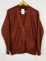 Buy online pre-used pre-loved 100% authentic & Original branded Dorothy Perkins (LS-18508) available in Pakistan. Top international brands avilable.