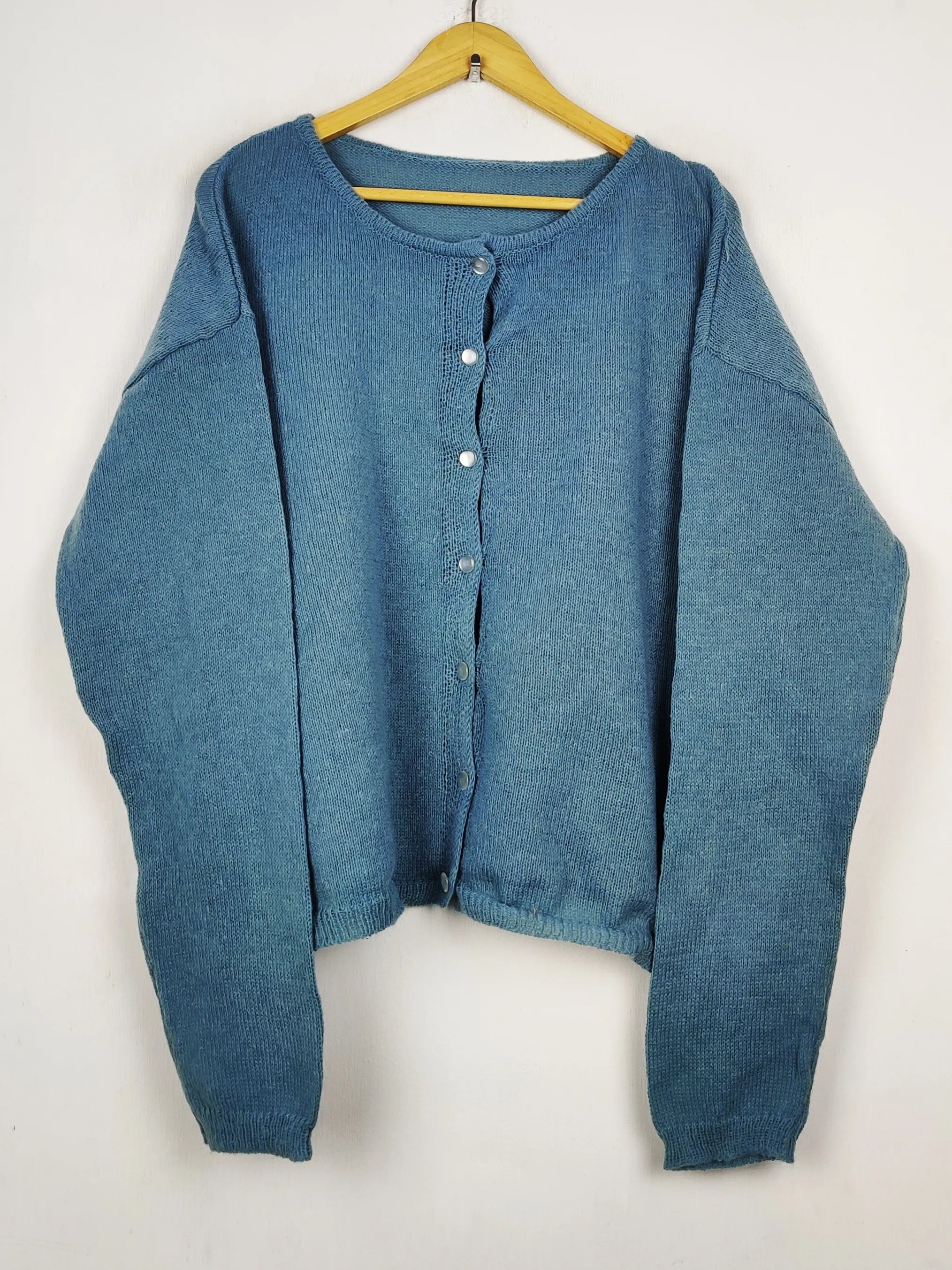 Buy online pre-used pre-loved 100% authentic & Original branded Unknown Brand (LS-18511) available in Pakistan. Top international brands avilable.