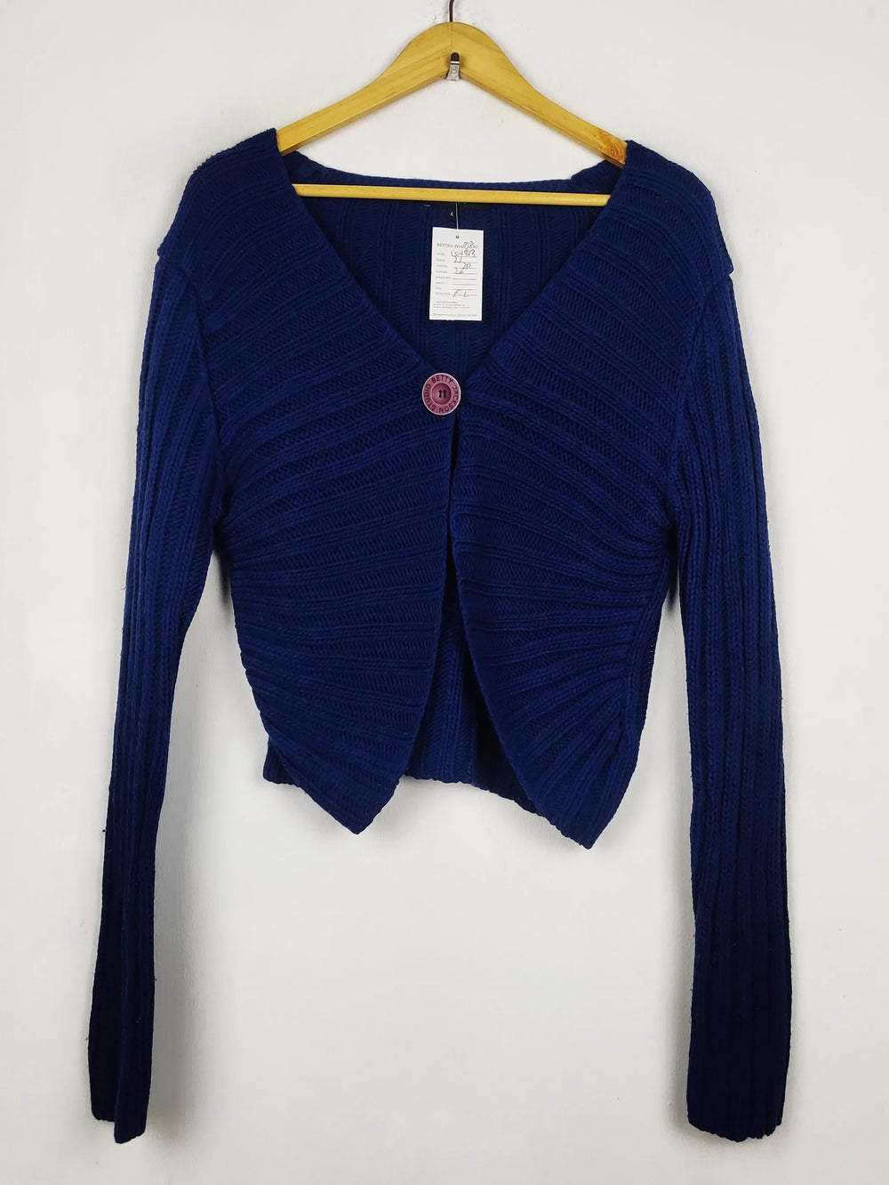 Buy online pre-used pre-loved 100% authentic & Original branded Betty Jackson (LS-18513) available in Pakistan. Top international brands avilable.