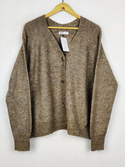 Buy online pre-used pre-loved 100% authentic & Original branded Primark (LS-18514) available in Pakistan. Top international brands avilable.