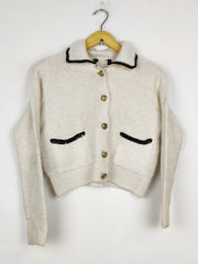 Buy online pre-used pre-loved 100% authentic & Original branded Unknown Brand (LS-18523) available in Pakistan. Top international brands avilable.