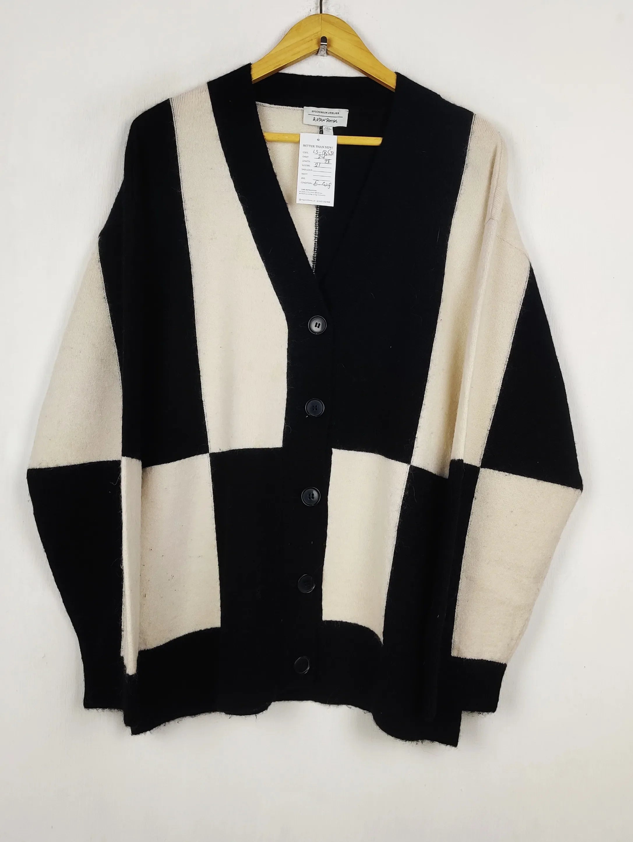 Buy online pre-used pre-loved 100% authentic & Original branded & Other Stories (LS-18531) available in Pakistan. Top international brands avilable.