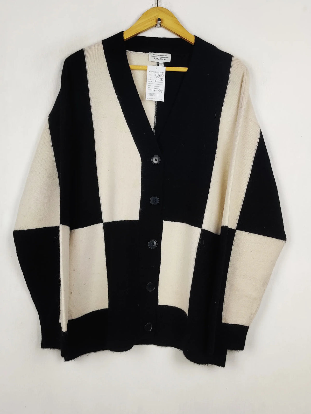 Buy online pre-used pre-loved 100% authentic & Original branded & Other Stories (LS-18531) available in Pakistan. Top international brands avilable.