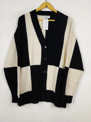 Buy online pre-used pre-loved 100% authentic & Original branded & Other Stories (LS-18531) available in Pakistan. Top international brands avilable.