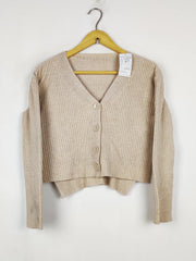 Buy online pre-used pre-loved 100% authentic & Original branded Unknown Brand (LS-18539) available in Pakistan. Top international brands avilable.