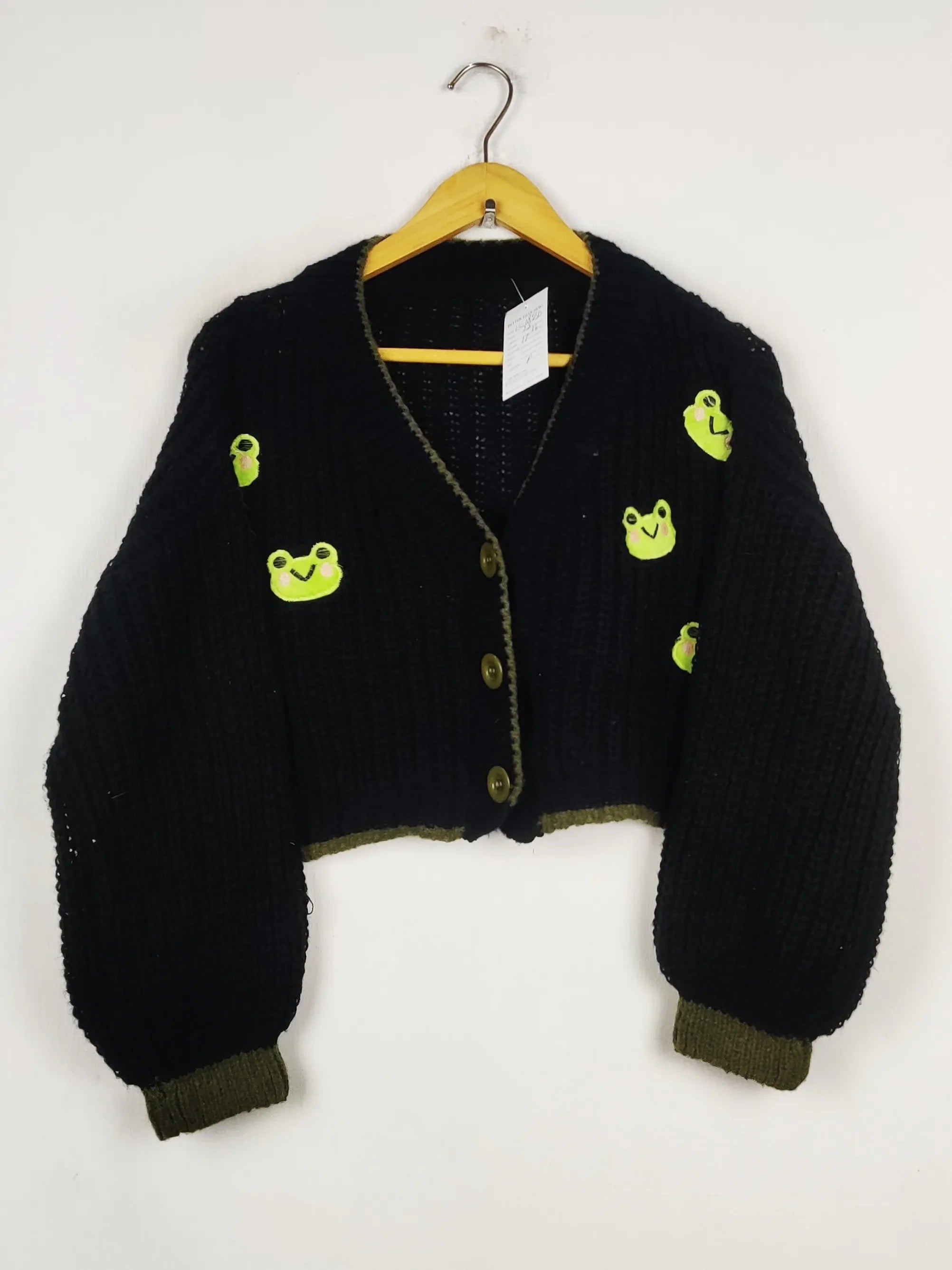 Buy online pre-used pre-loved 100% authentic & Original branded Romwe (LS-18550) available in Pakistan. Top international brands avilable.