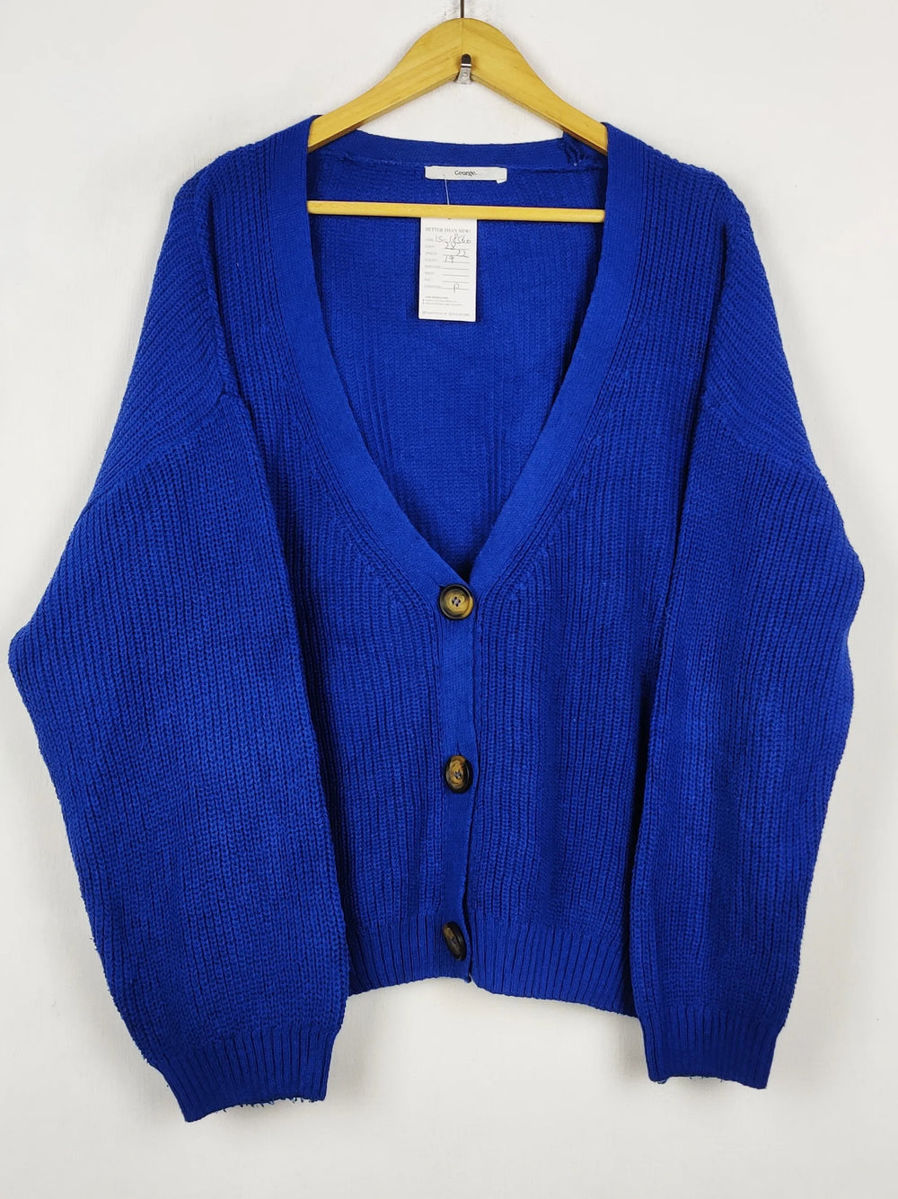 Buy online pre-used pre-loved 100% authentic & Original branded George (LS-18560) available in Pakistan. Top international brands avilable.
