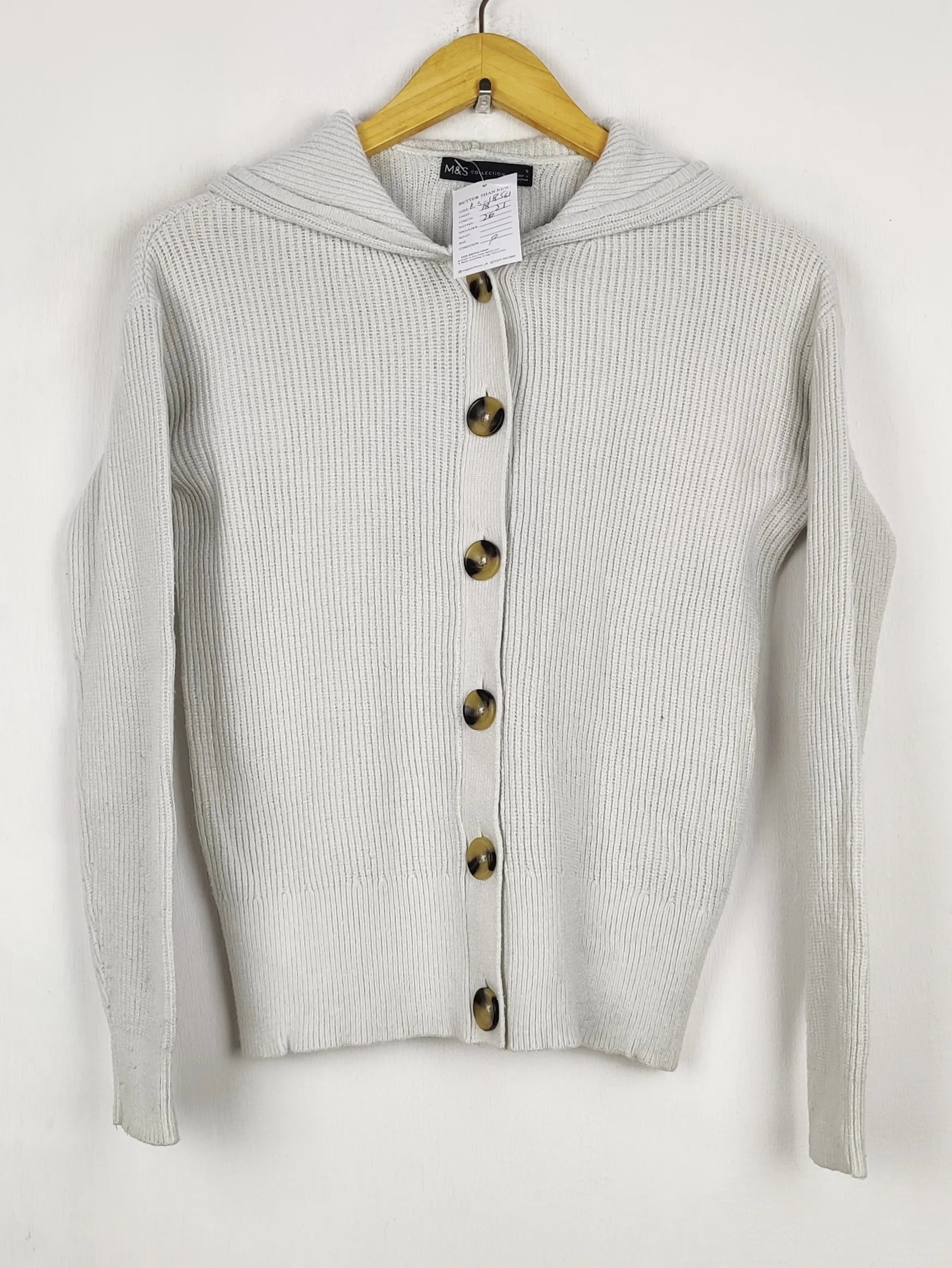 Buy online pre-used pre-loved 100% authentic & Original branded Marks & Spencer (LS-18561) available in Pakistan. Top international brands avilable.