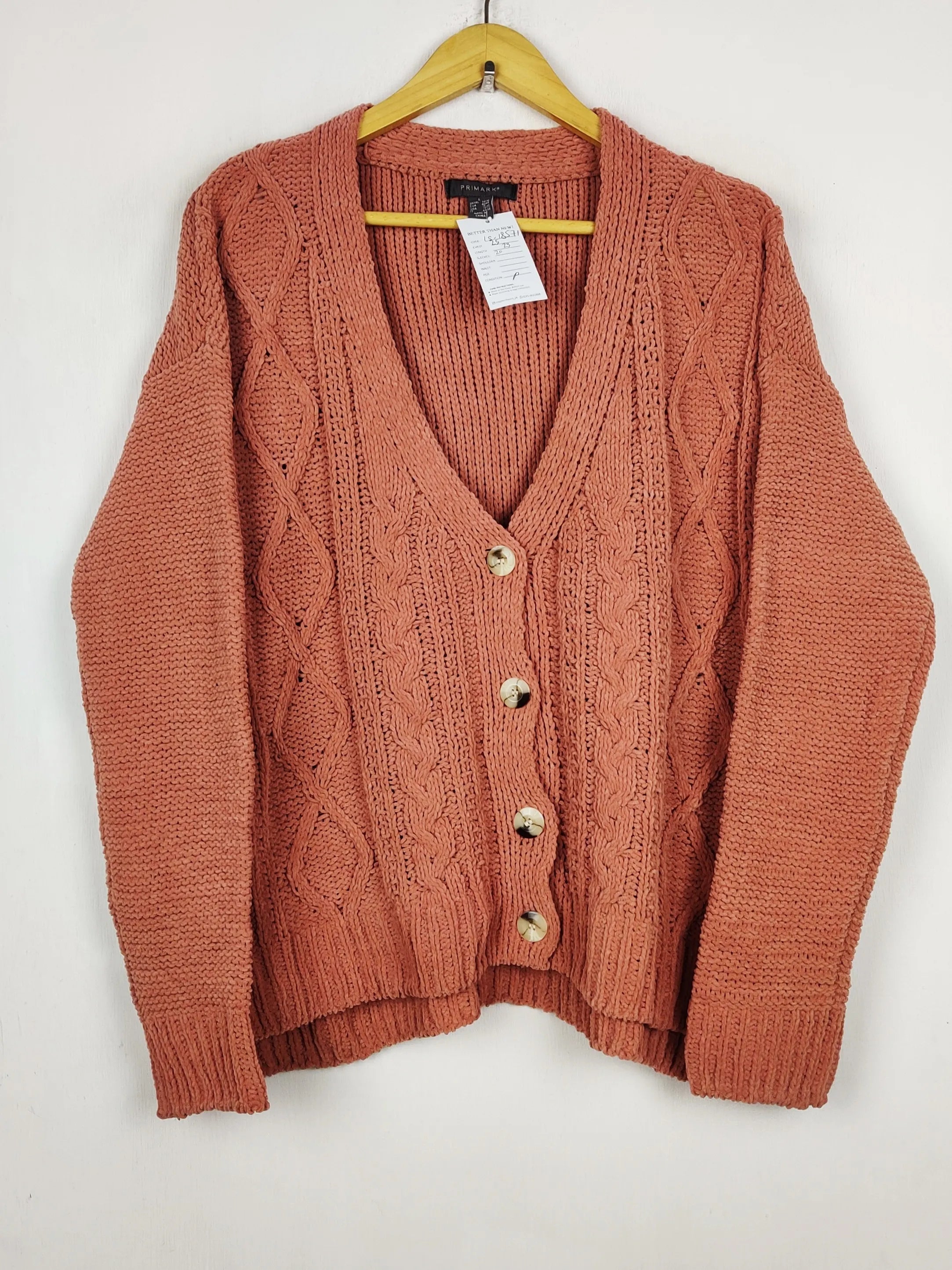 Buy online pre-used pre-loved 100% authentic & Original branded Primark (LS-18571) available in Pakistan. Top international brands avilable.