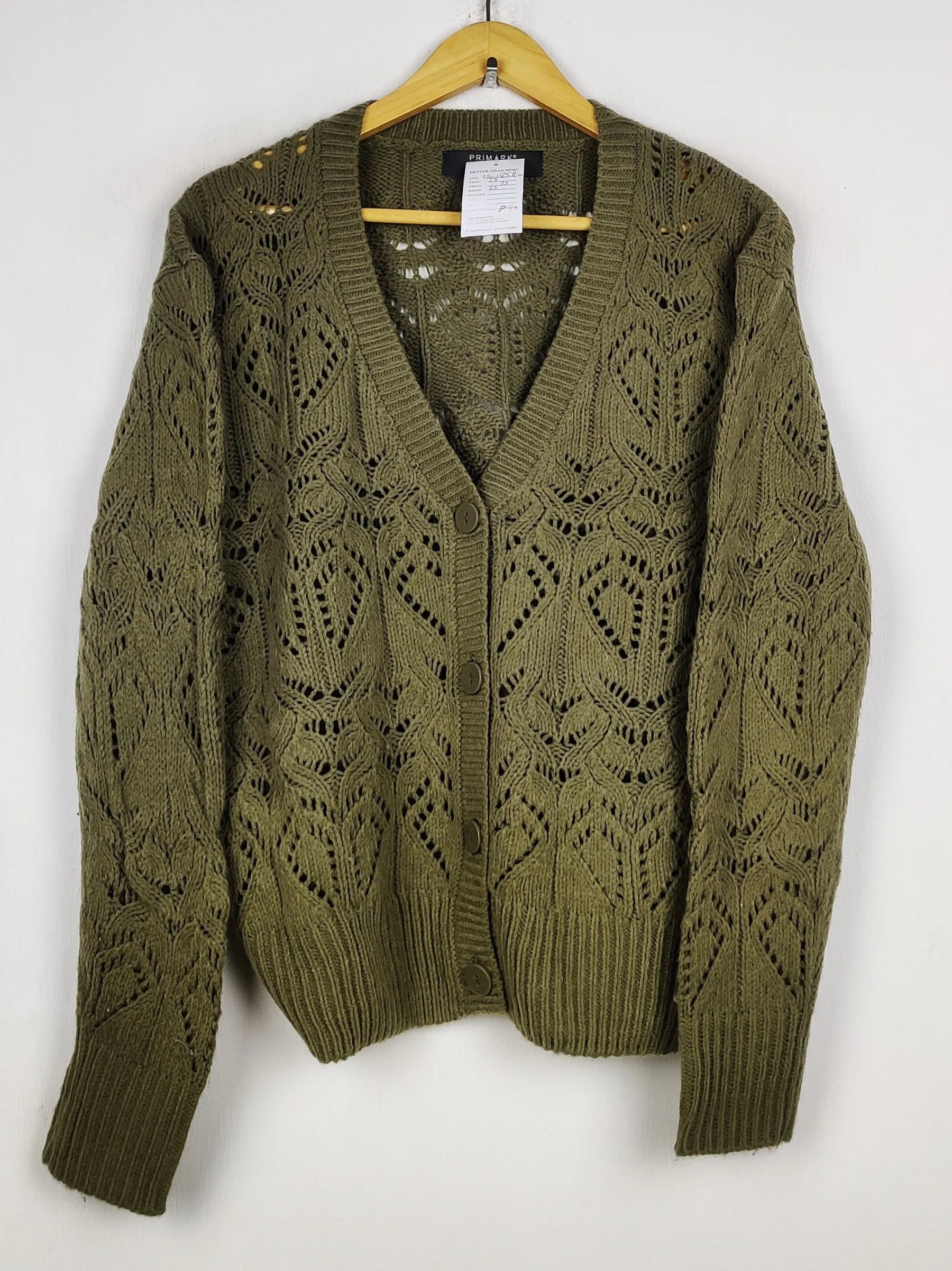 Buy online pre-used pre-loved 100% authentic & Original branded Primark (LS-18580) available in Pakistan. Top international brands avilable.