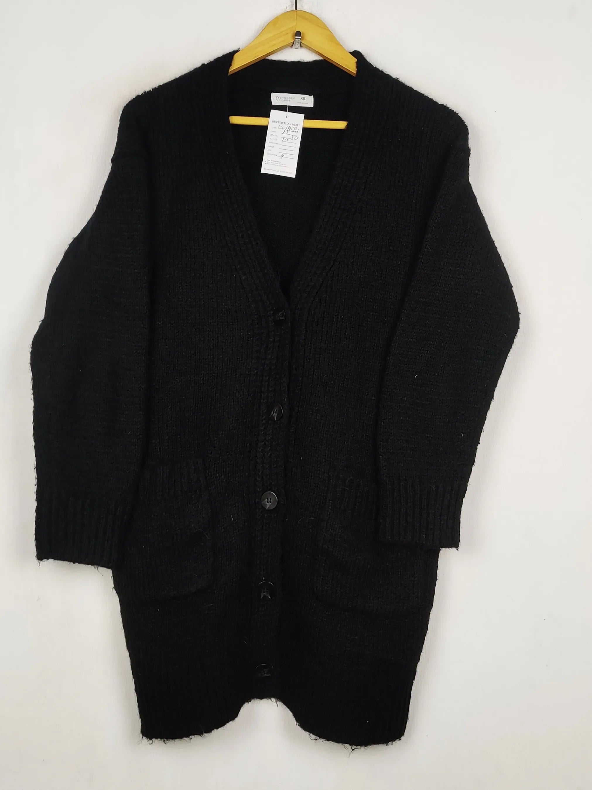 Buy online pre-used pre-loved 100% authentic & Original branded Primark (LS-18591) available in Pakistan. Top international brands avilable.
