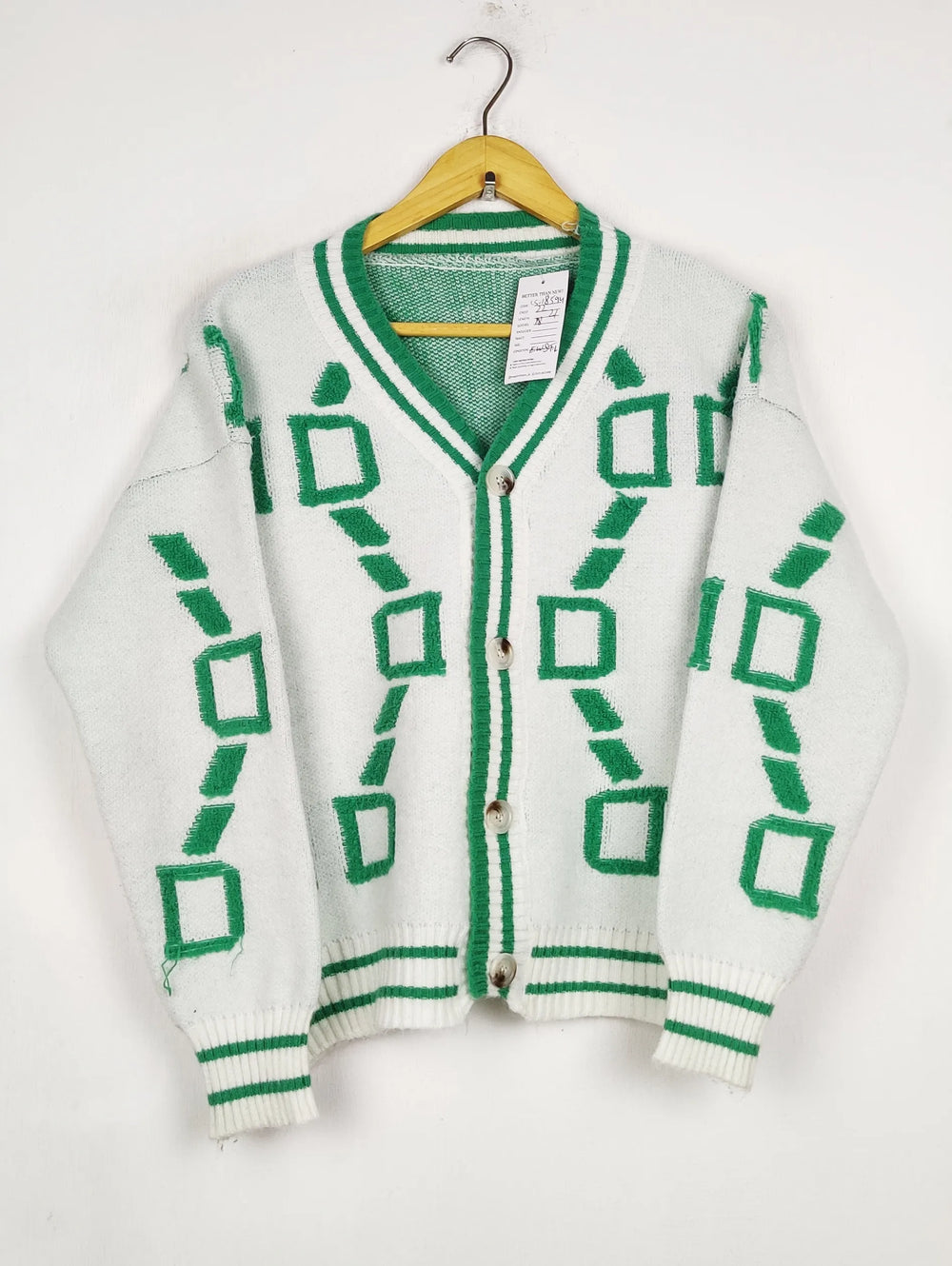 Buy online pre-used pre-loved 100% authentic & Original branded Unknown Brand (LS-18594) available in Pakistan. Top international brands avilable.