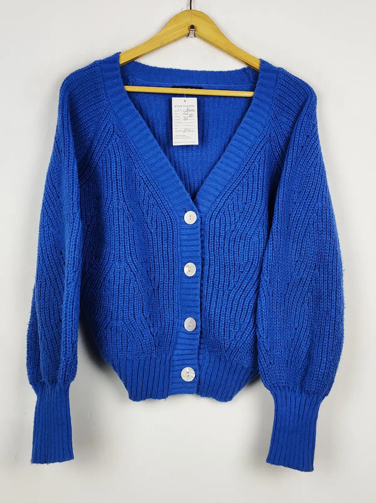 Buy online pre-used pre-loved 100% authentic & Original branded Shein (LS-18606) available in Pakistan. Top international brands avilable.